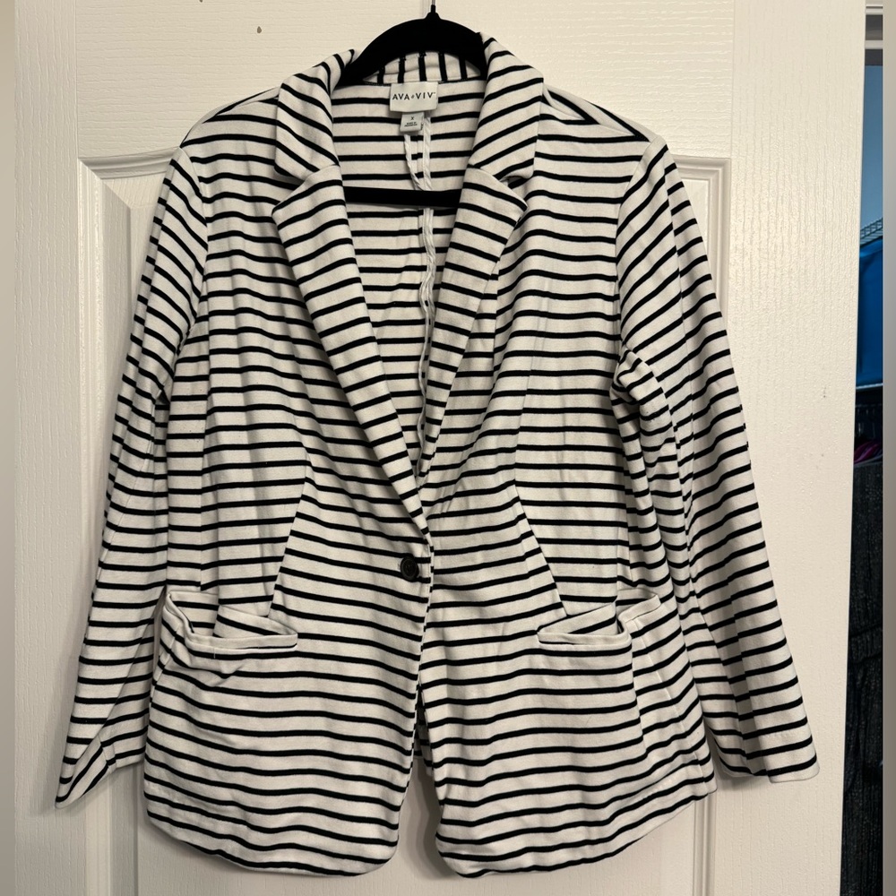 Ava & Viv Stripped Fabric Blazer